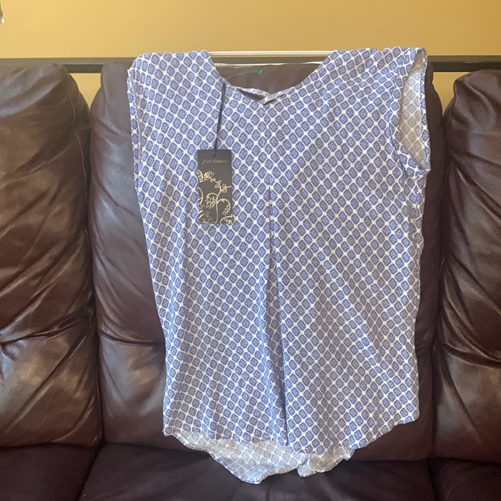 Joli Clothes summer top.